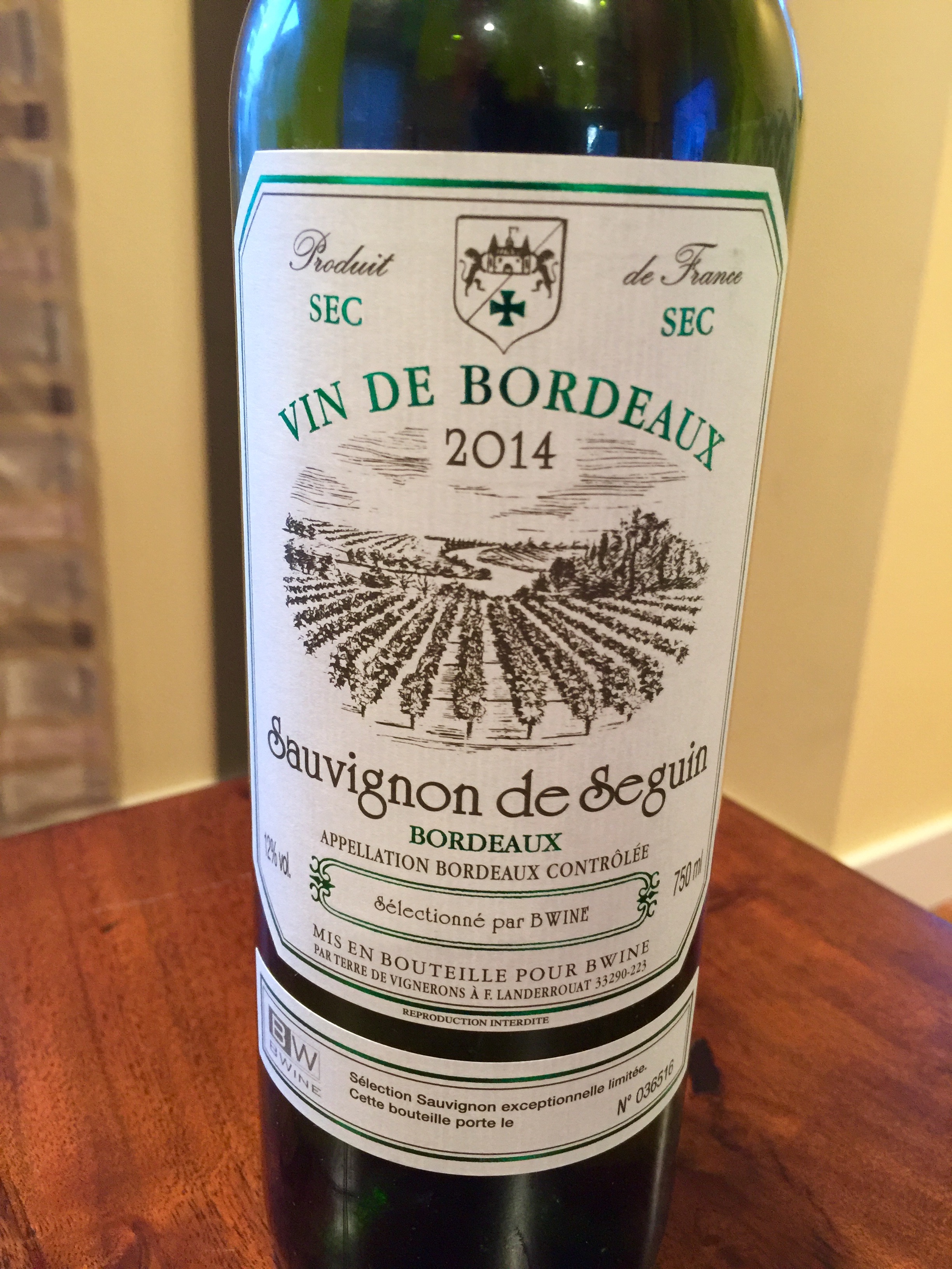 Sauvignon de Seguin 2014 - FIrst Pour Wine